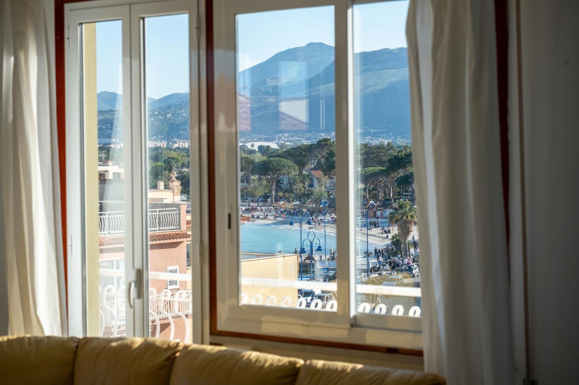 Mondello Sunsea House Lejlighed Eksteriør billede